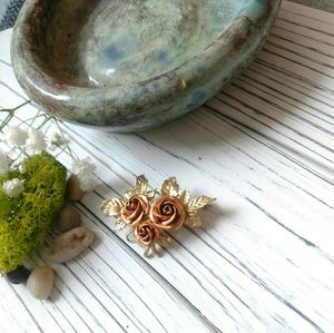 Vintage Rose gold flower pin